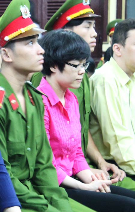 “Siêu lừa” 4.000 tỷ đồng bình thản tại tòa - 3