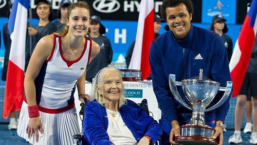 Tennis 24/7: Nadal lên đỉnh, Federer ôm hận - 5