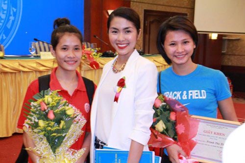 Showbiz bắt tay với thể thao: Ai có lợi? - 1