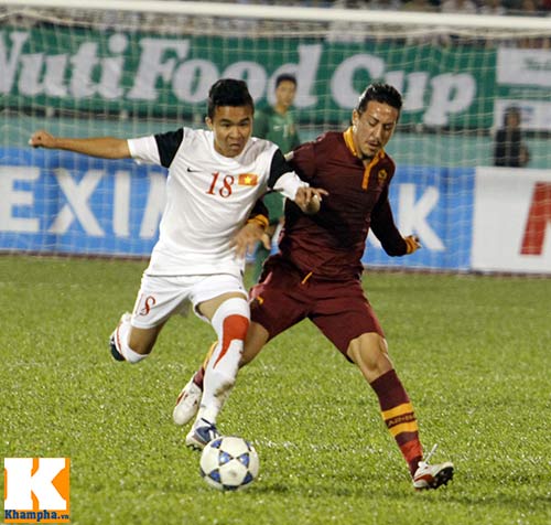 U19 VN-U19 Roma: Siêu phòng ngự phản công - 1