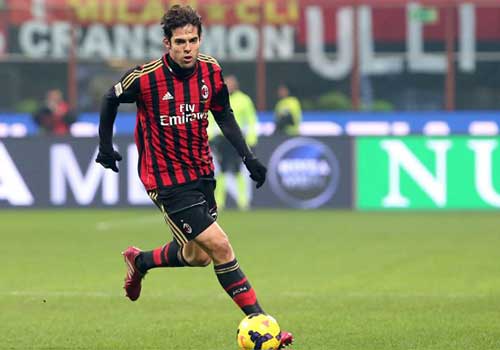 Kaka & 100 bàn: Vĩ đại cùng Milan - 2