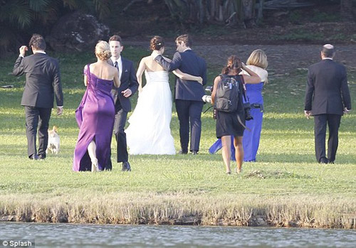 Sao The Hangover rước mỹ nhân về dinh - 10