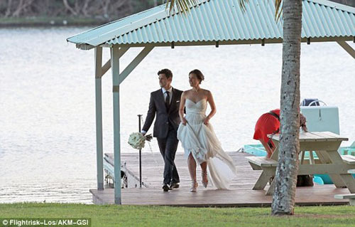 Sao The Hangover rước mỹ nhân về dinh - 2