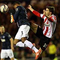 Bóng đá - Evra định ghi bàn kiểu "Bàn tay của Chúa"