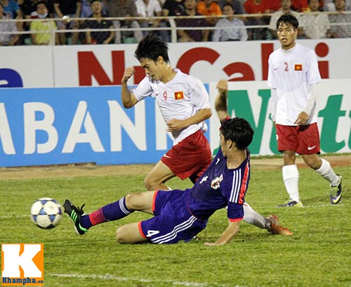 U19 Việt Nam: Trò bế tắc, thầy bất lực - 4