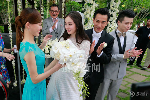 Nụ hôn, nước mắt hạnh phúc Dương Mịch ngày cưới - 4