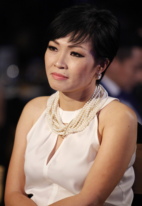 Eo thon, ngực đầy hút mắt của mỹ nhân Việt - 6