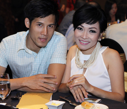 Eo thon, ngực đầy hút mắt của mỹ nhân Việt - 8