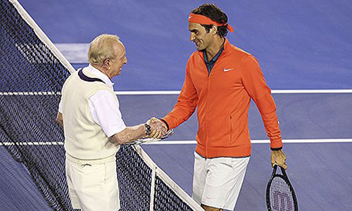 Federer đọ vợt với huyền thoại Rod Laver - 1