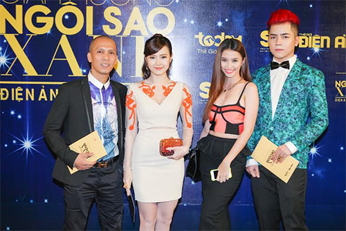 Eo thon, ngực đầy hút mắt của mỹ nhân Việt - 7