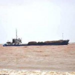 Tin tức trong ngày - Cứu 9 thuyền viên trên tàu hàng trôi tự do