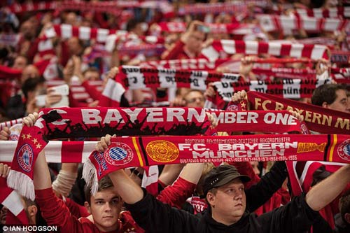 Bayern hỗ trợ CĐV tiền mua vé tới Arsenal - 1