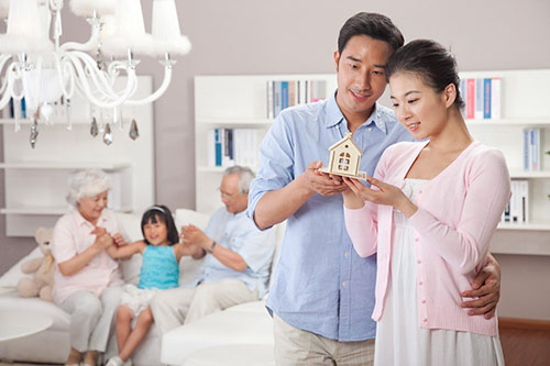 Hạnh phúc vì bố chồng tâm lý - 1