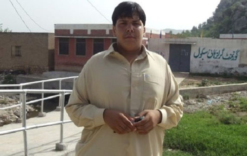 Pakistan: Nam sinh xả thân ôm bom cứu trường học - 1