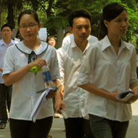 Giáo dục - du học - Tuyển sinh riêng: Bộ GD “bắt bí” các trường?