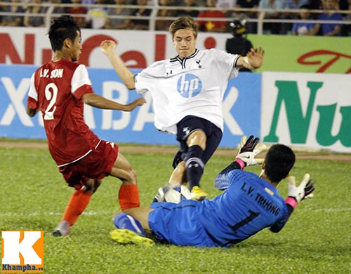 Thầy Giôm: U19 VN không hoàn thành nhiệm vụ - 9