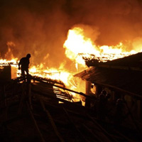 Tin tức trong ngày - Cháy kinh hoàng, thị trấn cổ của TQ bị thiêu rụi