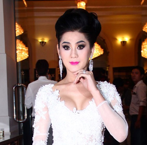 Khi sao bị son phấn phản bội! - 6