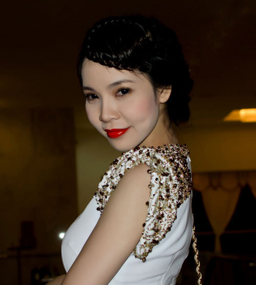 Khi sao bị son phấn phản bội! - 3