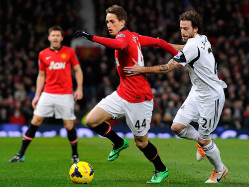 MU: Ngày Januzaj sắm vai "nhạc trưởng" - 1