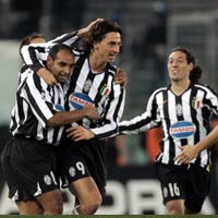 Bóng đá - Tự truyện gây "sốc" của Ibrahimovic (Kỳ 37)