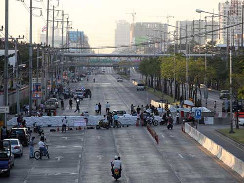 Bangkok bắt đầu bị đóng cửa - 1