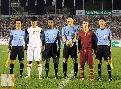 Vào "nhà" bầu Đức, xem U19 “luyện công” (Kỳ 7) - 2