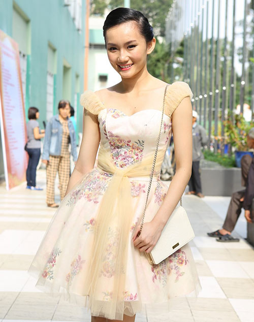 Mỹ An rạng rỡ bên Hoàng tử the Voice - 2