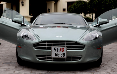 Aston Martin Rapide "nữ hoàng" sedan - 3