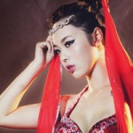 Bạn trẻ - Cuộc sống - Thiếu nữ khoe eo thon múa belly dance