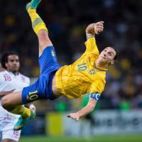 Bóng đá - Tuyệt phẩm của Ibra đẹp nhất năm 2013