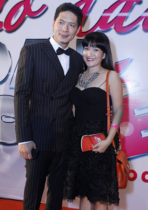 Vân Trang, Victor Vũ lạnh nhạt sánh đôi - 3