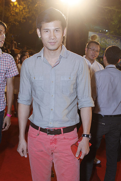 Vân Trang, Victor Vũ lạnh nhạt sánh đôi - 10