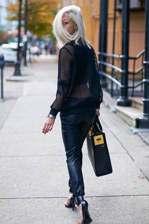 Cô gái gầy, đen, ngực phẳng vẫn cực "hot" - 3