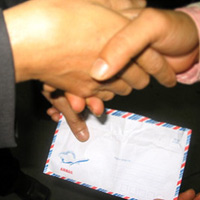 Tin tức trong ngày - Biếu, tặng của công sai quy định: Phạt 50 triệu