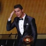 Bóng đá - &quot;Đáng lẽ Ronaldo đã có 3 QBV như Messi&quot;