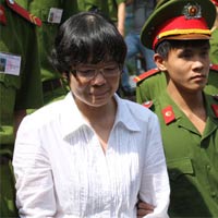 Ông Nguyễn Bá Thanh đến dự phiên xử Huyền Như