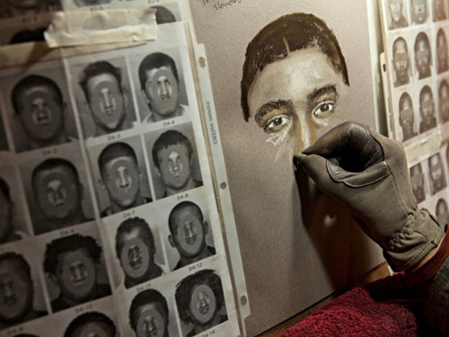 Mỹ: Bắt hàng ngàn tội phạm nhờ tài vẽ phác họa - 2