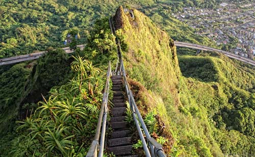 Ấn tượng "Nấc thang lên thiên đường" ở Hawaii - 2