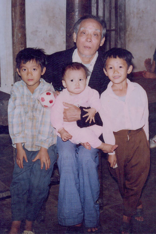 Lê Văn Kiên tung ảnh thơ bé dễ thương - 6