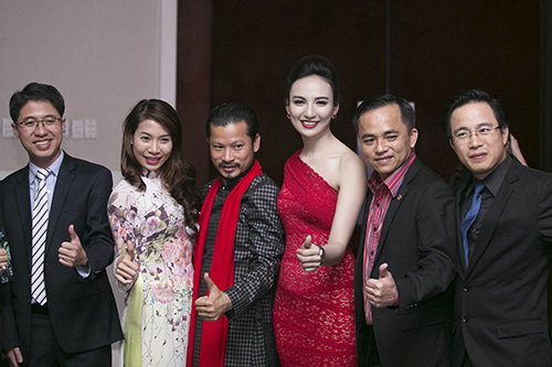 Mai Thu Huyền mừng Ngọc Diễm được vinh danh - 3