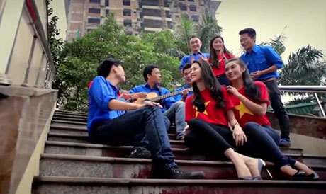 Xúc động 5 bản hòa ca của sao Việt - 2