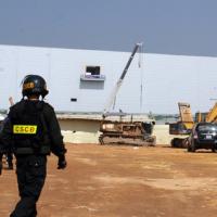 Tin tức trong ngày - CSCĐ lập "doanh trại" ở nhà máy Samsung