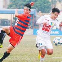 Bóng đá - Hà Nội T&T và V.Ninh Bình than trời