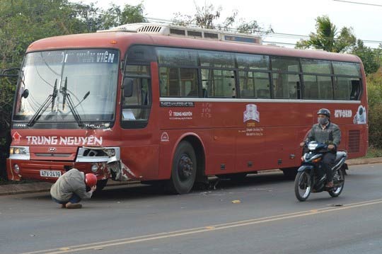 Tông chết người, tài xế ô tô nhấn ga bỏ chạy - 2