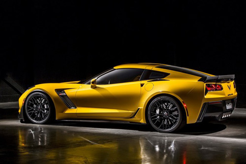 Chevrolet Corvette Z06: Mạnh mẽ và tinh tế - 3