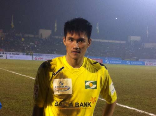Công Vinh trở thành “sát thủ” ghi 100 bàn - 2