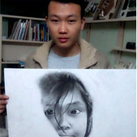 Bạn trẻ - Cuộc sống - 9X vẽ chân dung bằng bút bi giống hệt người thật