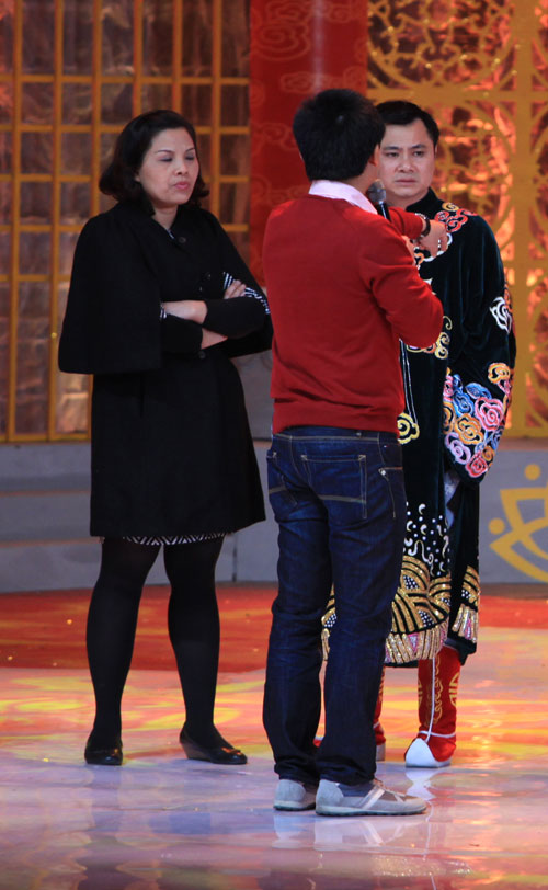 Táo Quân 2014: "Ngọc Hoàng giả" ăn cắp vặt - 15