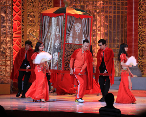 Táo Quân 2014: "Ngọc Hoàng giả" ăn cắp vặt - 5